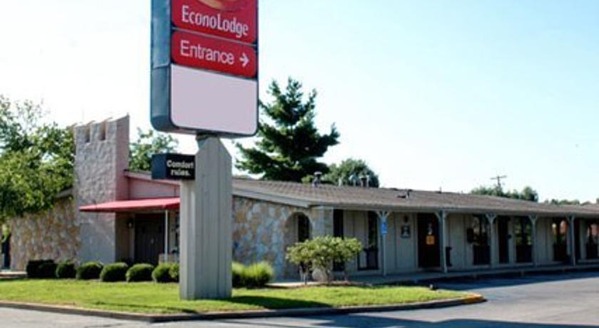 Econo Lodge Terre Haute Exterior photo